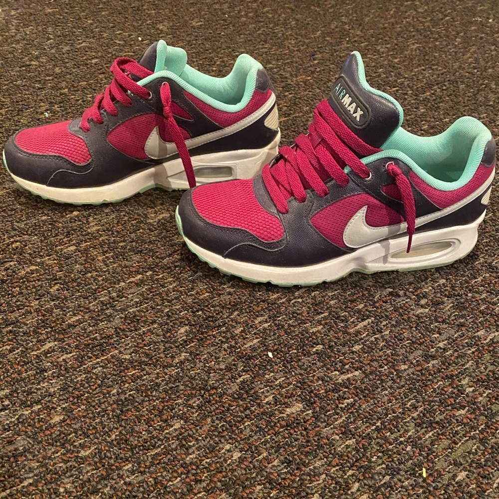 Size 8 Nike air max